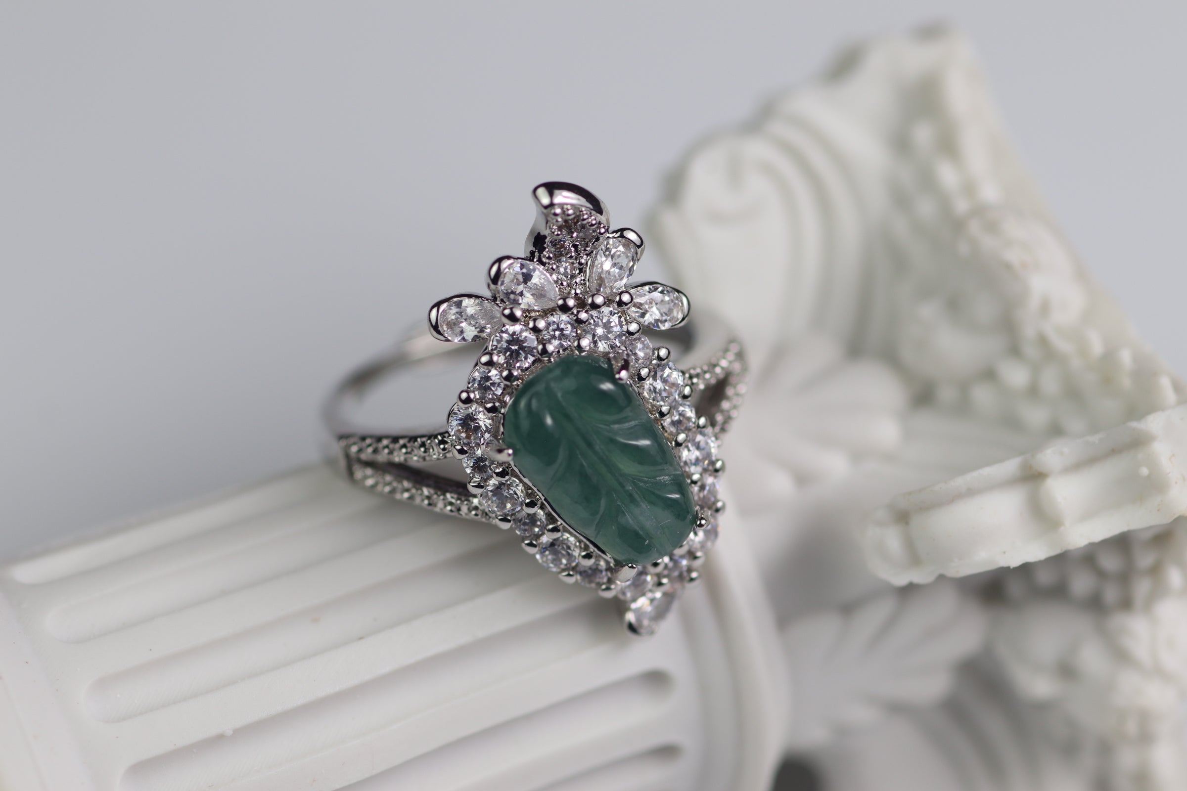 Petaled Crown Jade Ring