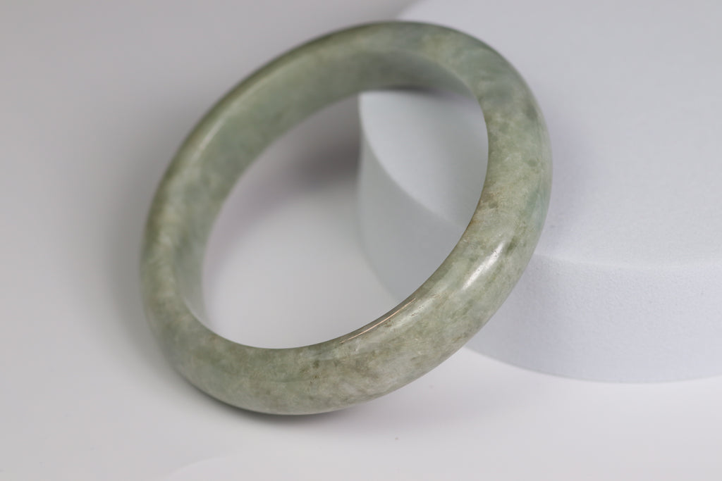 Jungle Mist Jade Bangle – 55.2mm (JM-01)