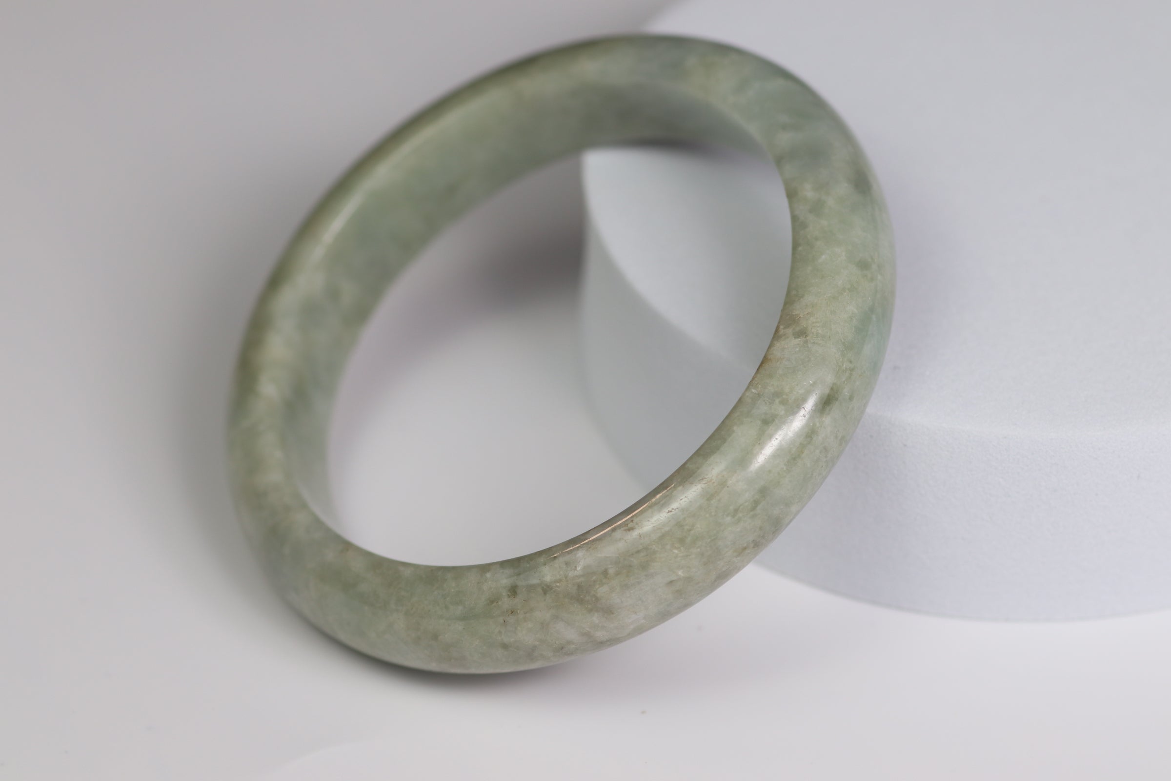 Jungle Mist Jade Bangle – 55.2mm (JM-01)