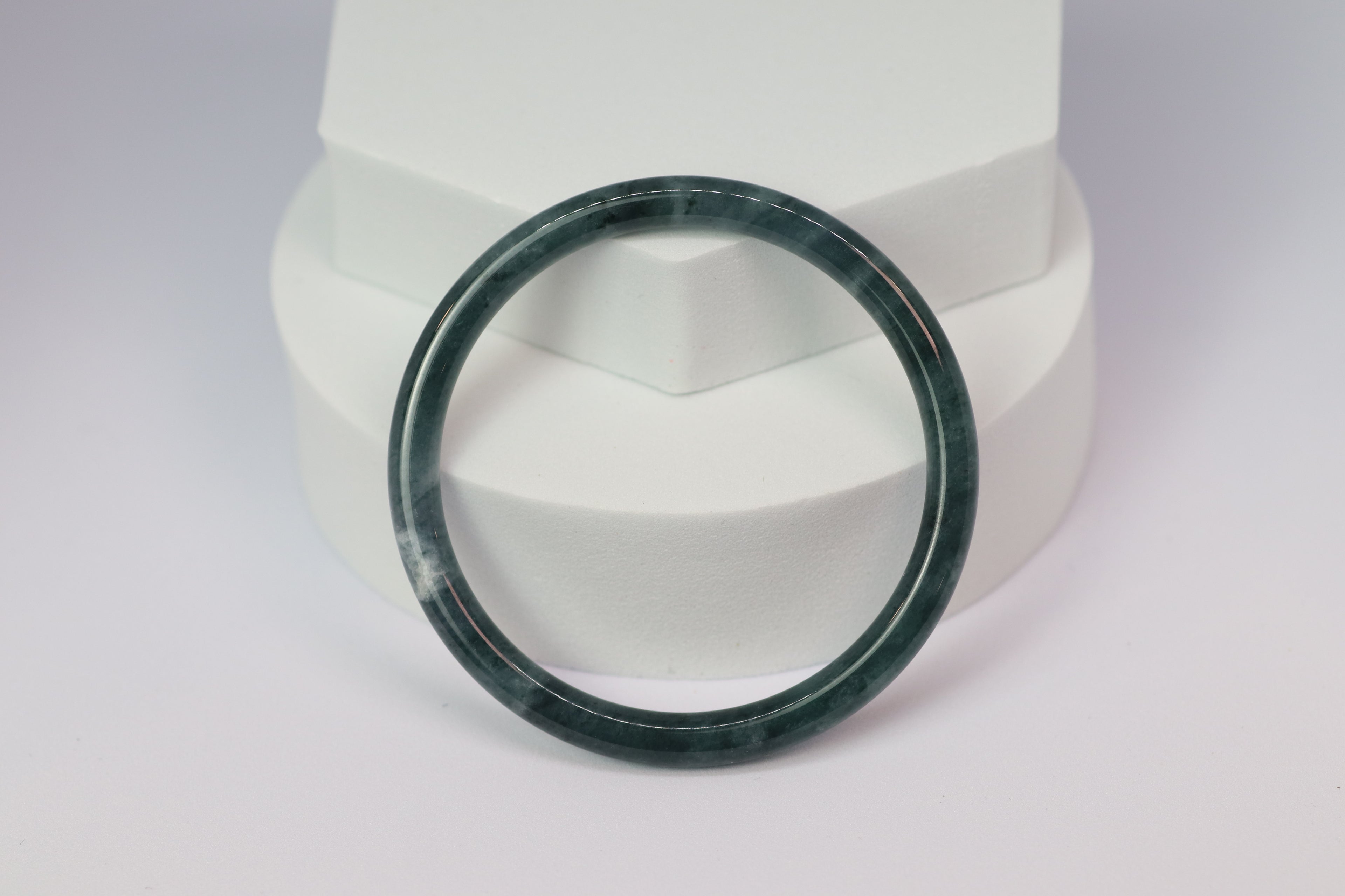 Dark Green Jade Bangle – 51.4mm