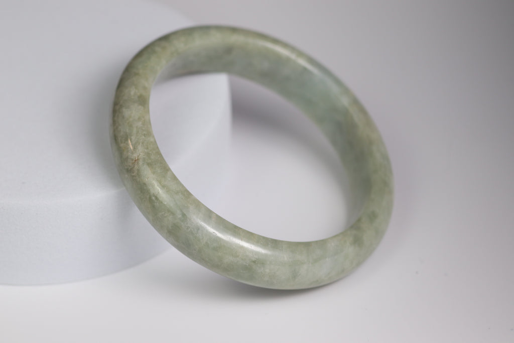 Jungle Mist Jade Bangle – 55.2mm (JM-01)
