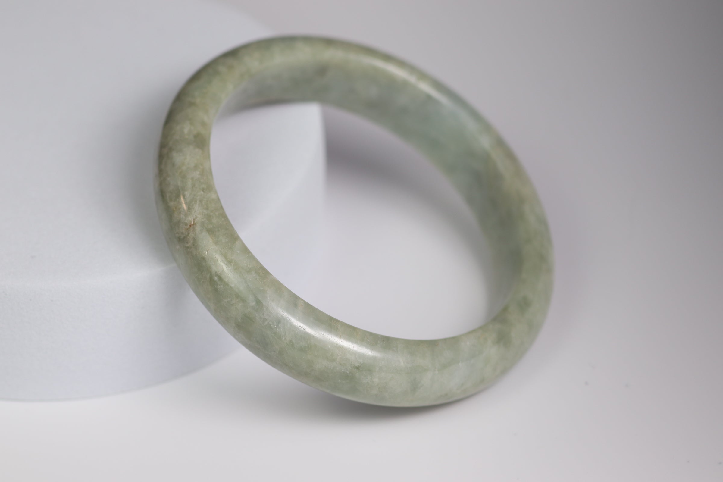 Jungle Mist Jade Bangle – 55.2mm (JM-01)
