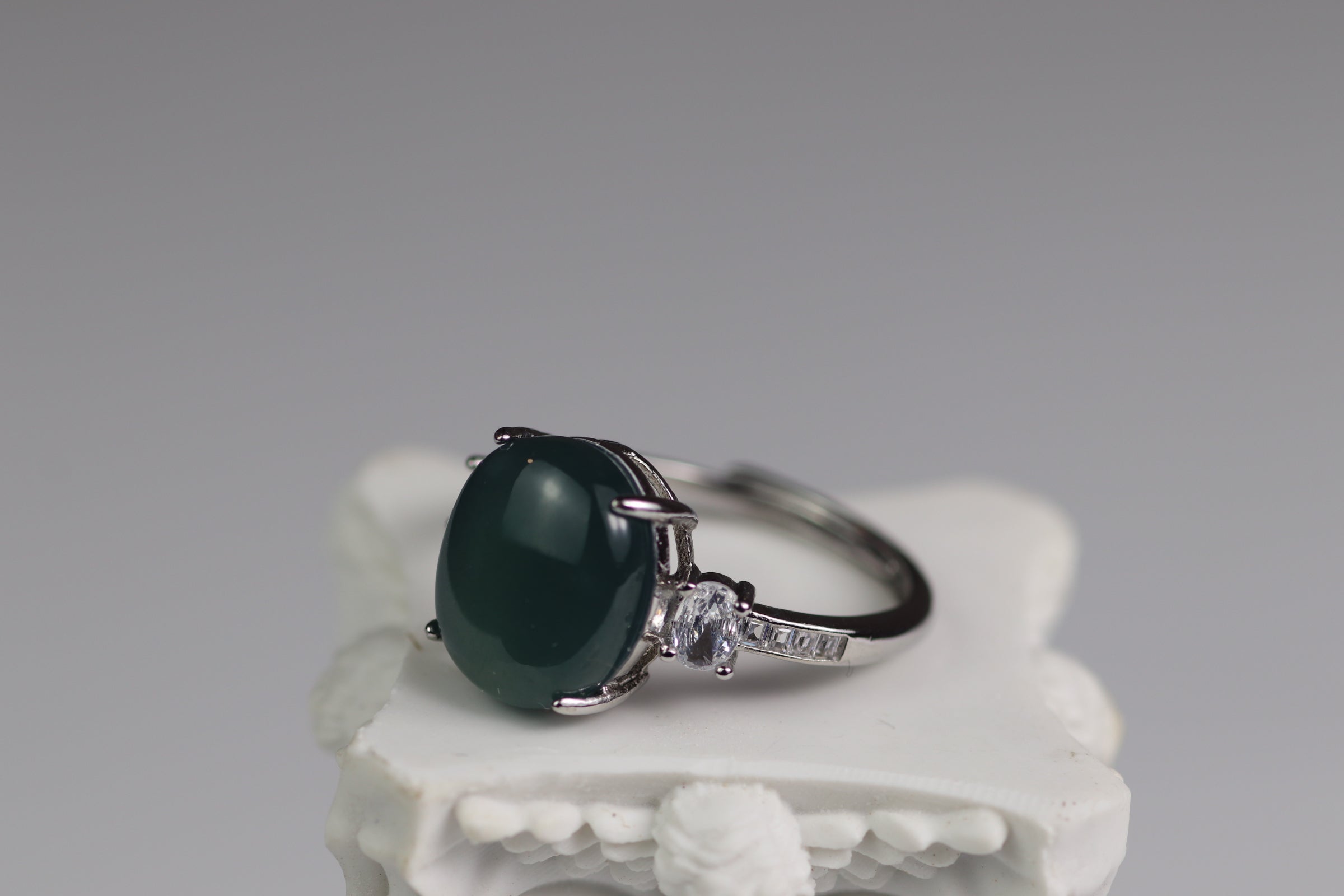 Imperial Deep Green Jade Oval Ring-