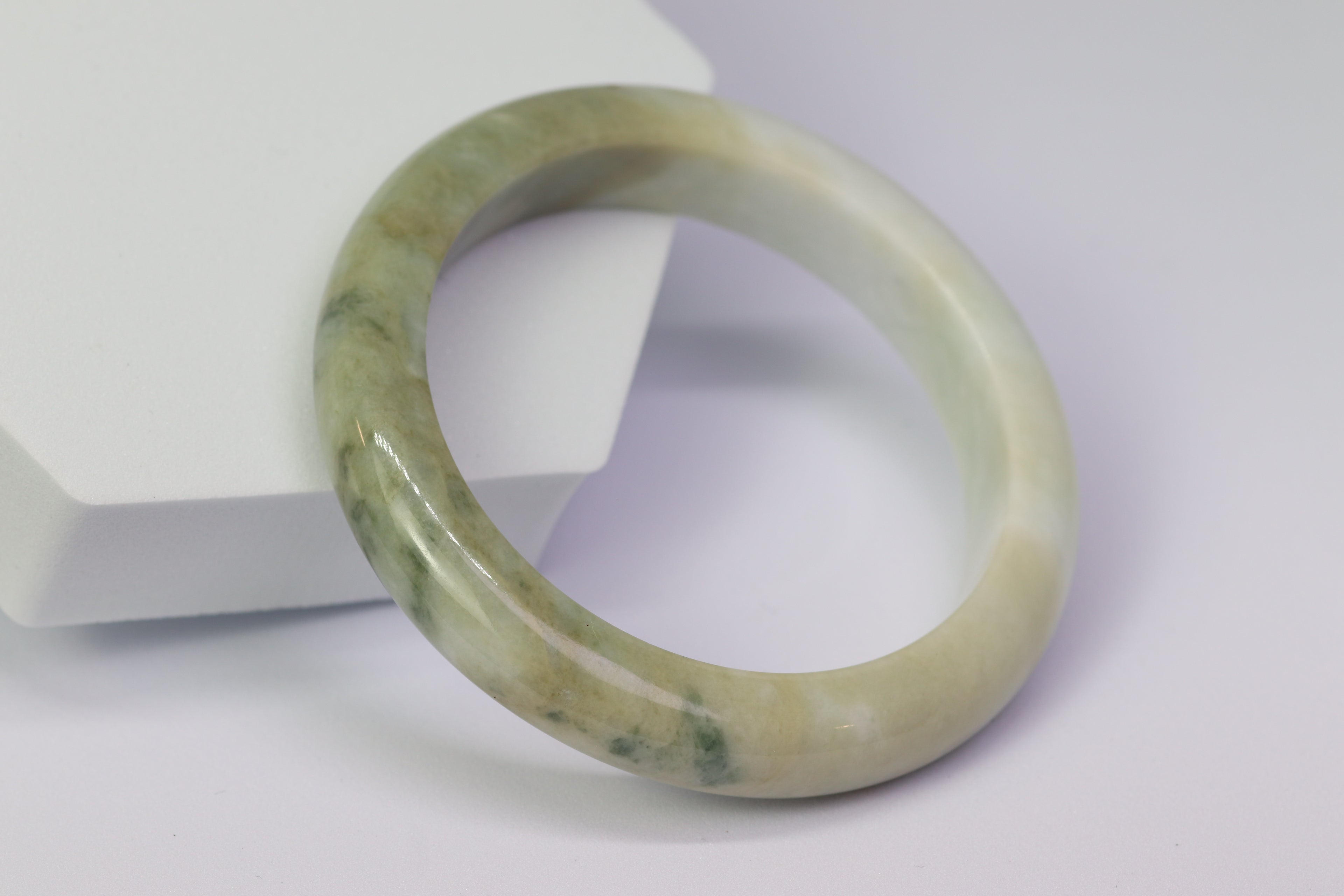 White Jade with Green Veining – 50.7mm (WJ-GV-01)